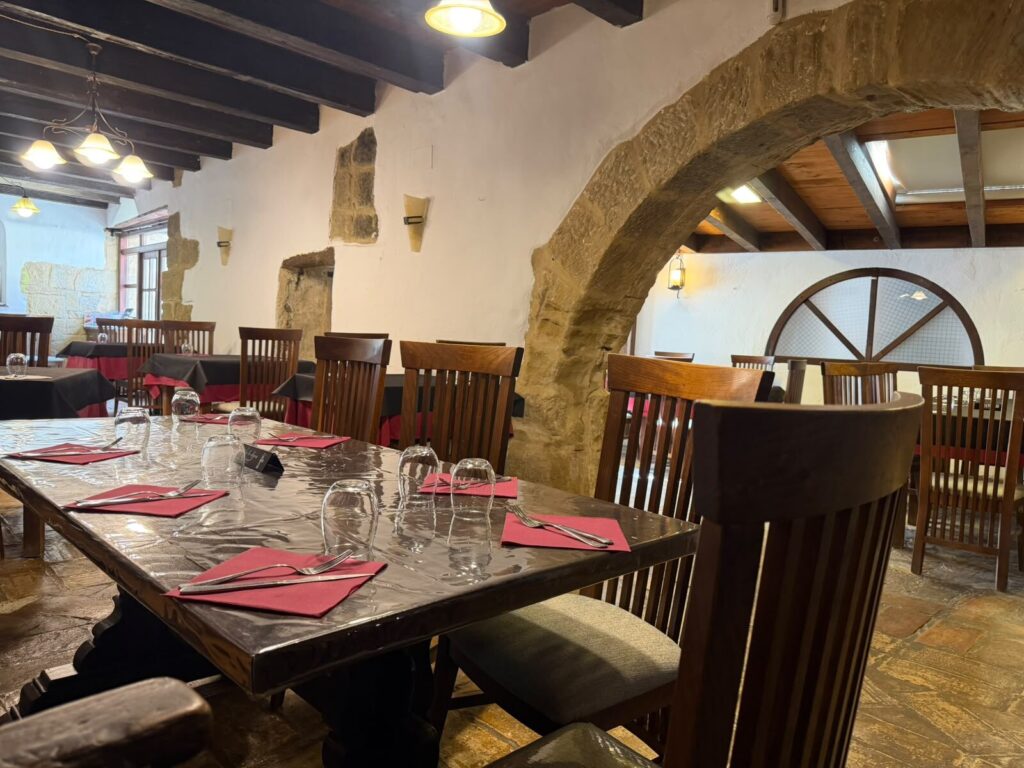 Restaurante en Siétamo - comedor de La Abadía de Siétamo